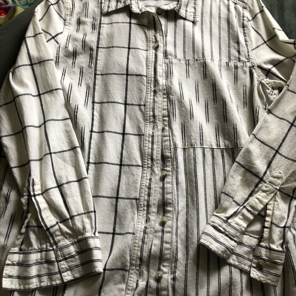Women’s French connection button up - Picture 2 of 4